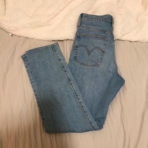 Levi’s wedgie jeans